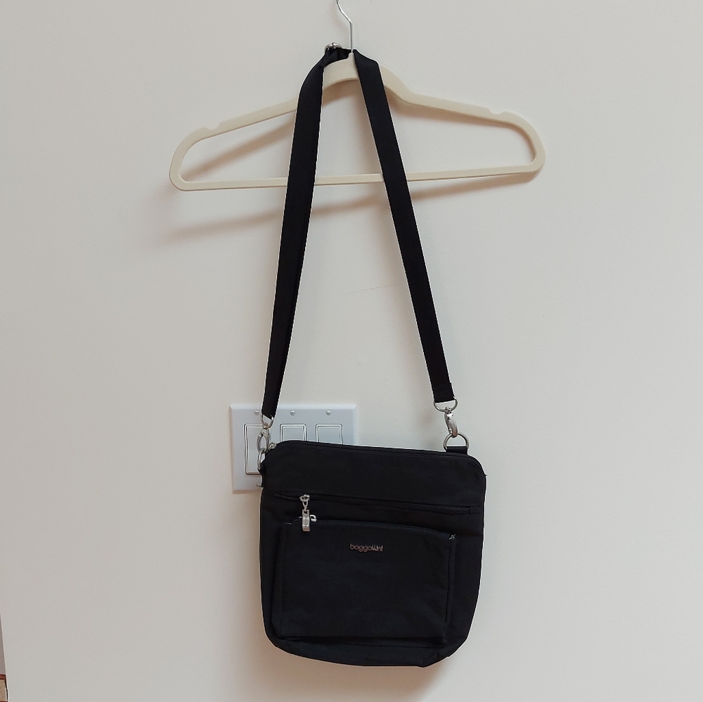 BAGGALLINI square black nylon crossbody shoulder bag